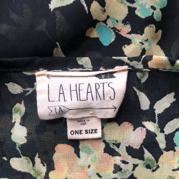 LA Hearts Kimono in Black and Green Floral - Picture 4 of 9